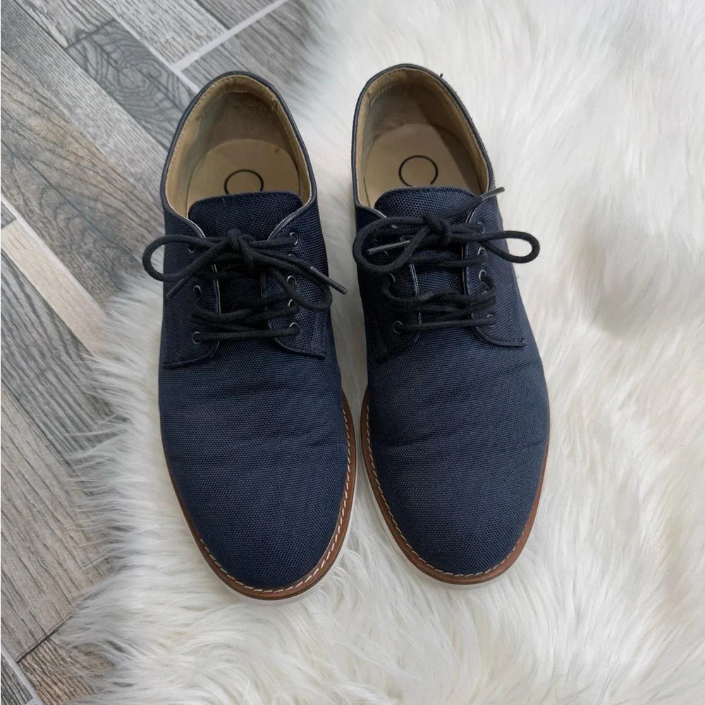 Calvin Klein Men's Aggussie Lace Up Casual Oxford in Navy Size 8